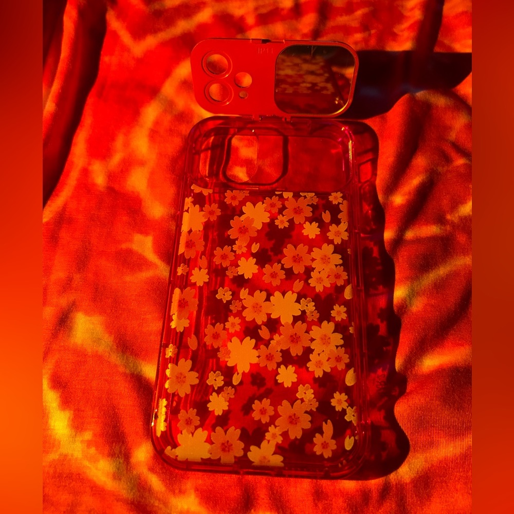 iPhone 11 case - Picture 4 of 4